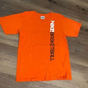 Boys Nike basketball tee